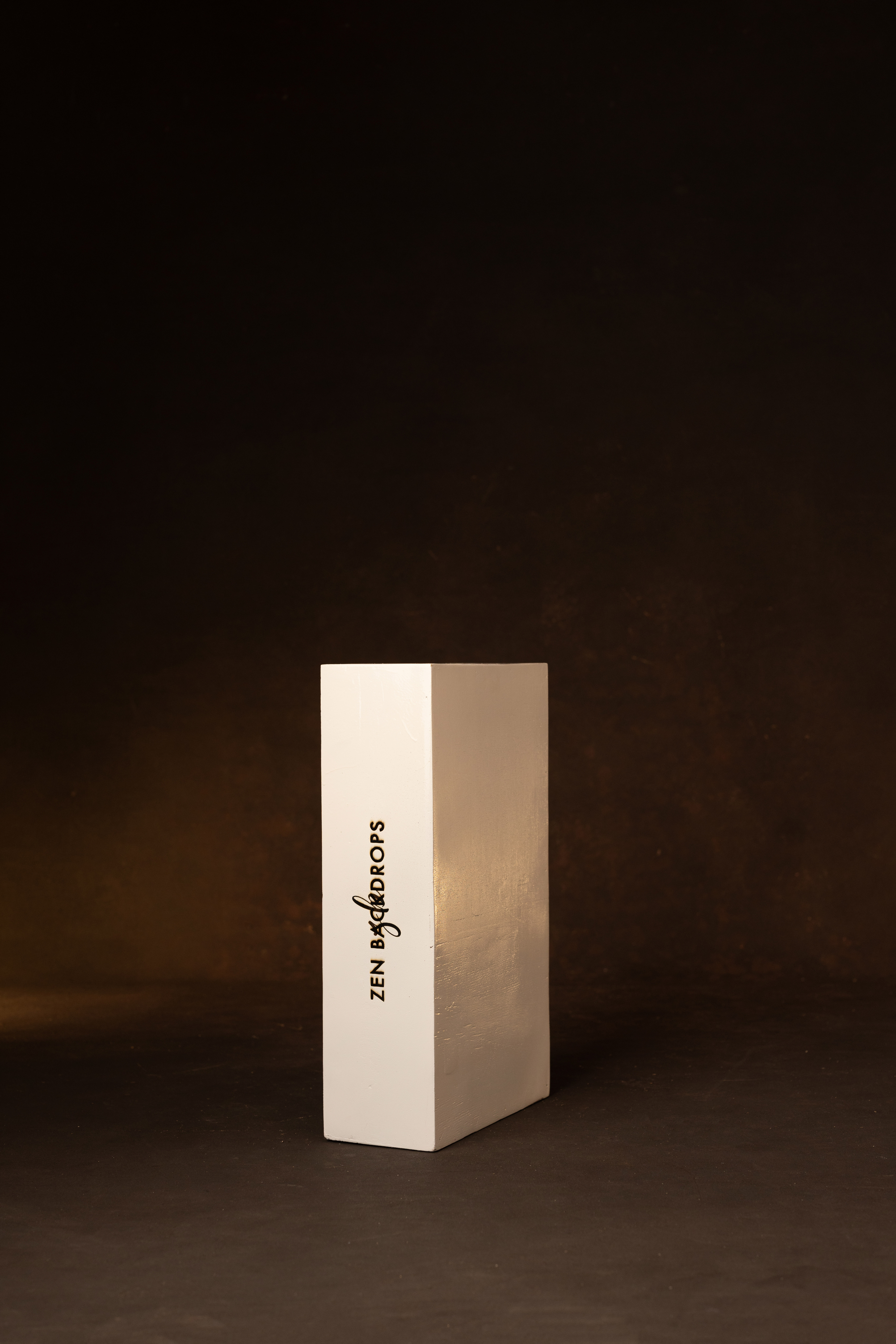 MEDIUM WHITE APPLE BOX view 2