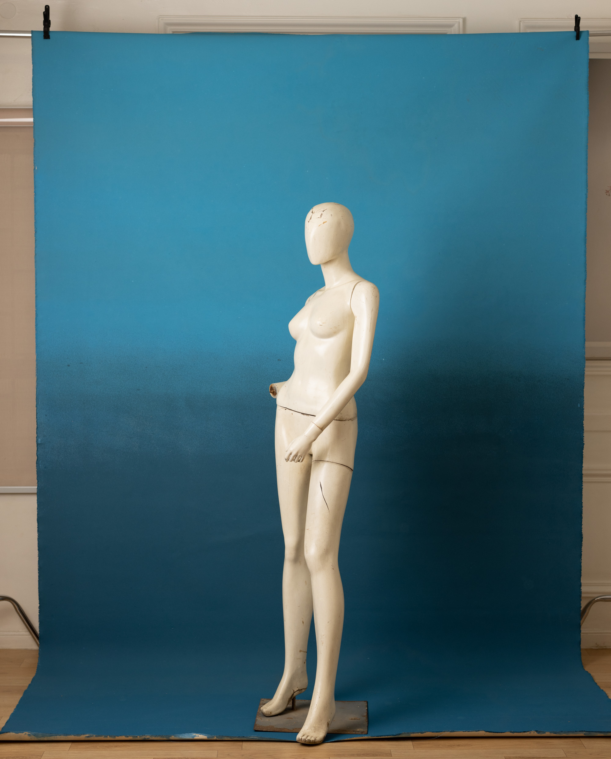 Casal Gradient Painted Canvas Backdrop (RN#266) view 4