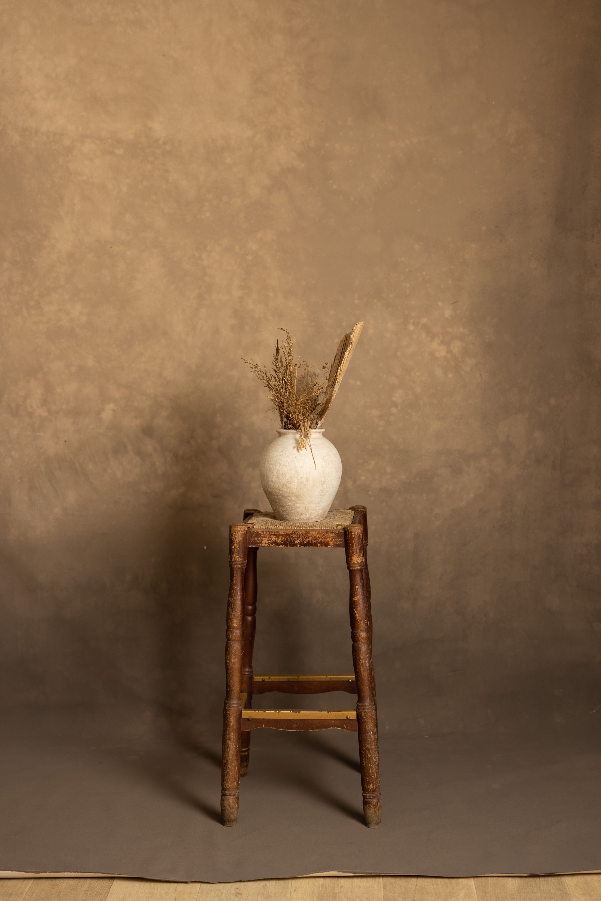 Tawny Painted Canvas Backdrop (RN#553)